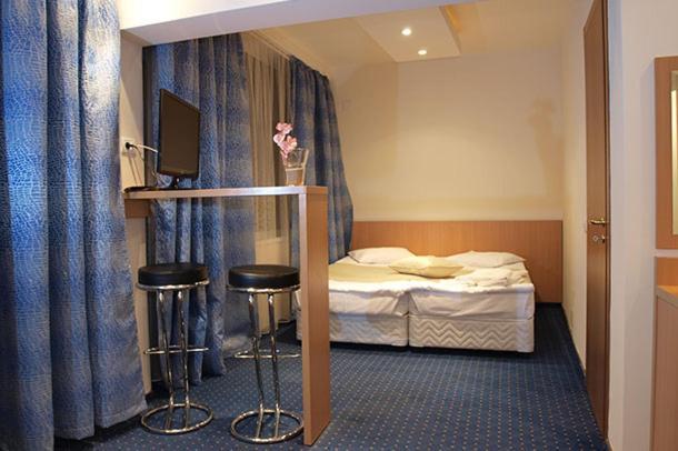 Hotel Sara 尼普顿 外观 照片